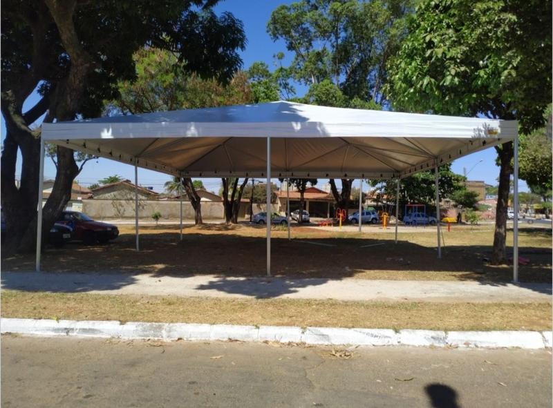 Imagem de Tenda piramidal 12x12  incluso estacas para fixação