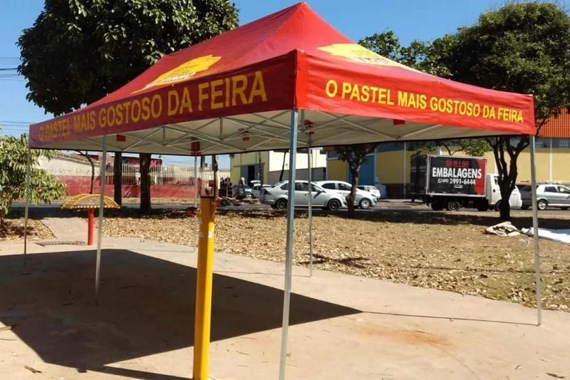 Imagem de Tenda Sanfonada 3x4,5 Nylon Pantográfica (sanfonada) com aço galvanizado