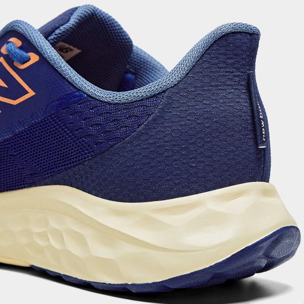 Tênis New Balance Fresh Foam Arishi V'4 Feminino Imagem de Tênis New Balance Fresh Foam Arishi V'4 Feminino