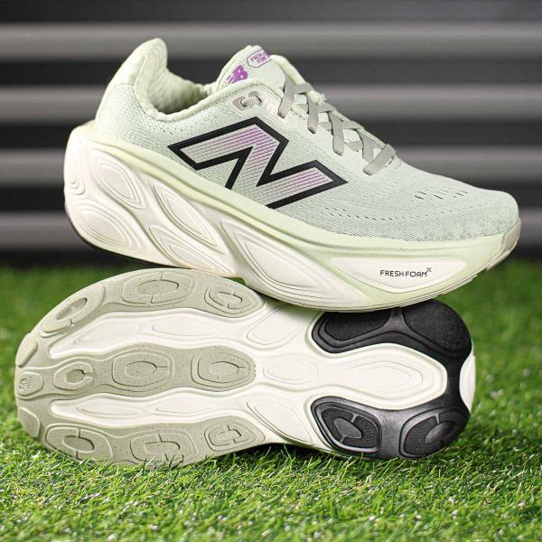 Imagem de Tênis New Balance Fresh Foam x More V5 Verde Claro - Feminino