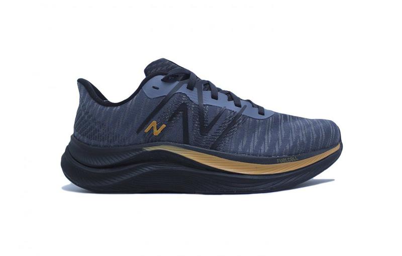 Imagem de Tenis New Balance Fuelcell Propel V4 - masculino - chumbo