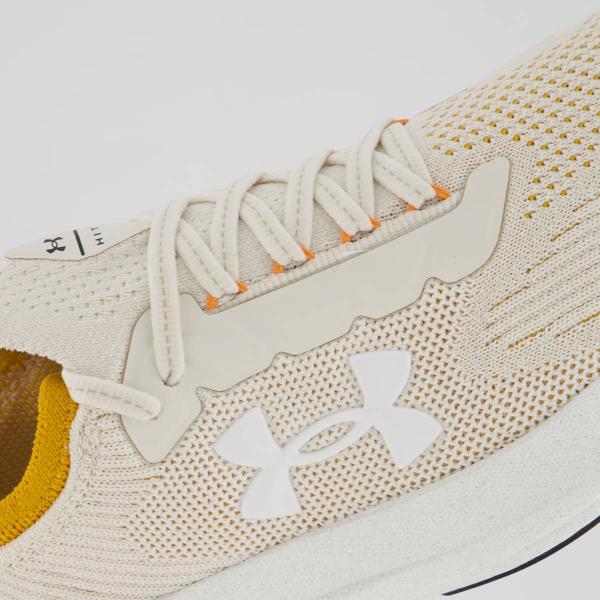 Tênis Under Armour Charged Hit Feminino Bege e Amarelo Imagem de Tênis Under Armour Charged Hit Feminino Bege e Amarelo
