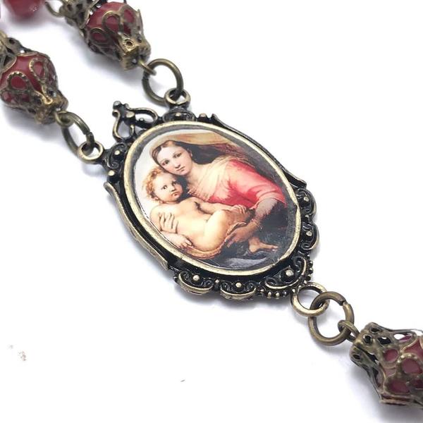 Imagem de Terço Cristal Virgem Maria Madonna Sistina Vermelho OV