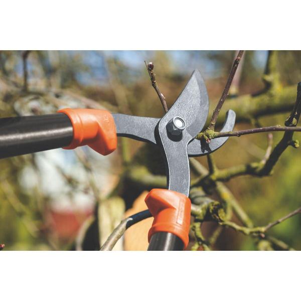 Tesourão de Poda Tipo Bypass Tramontina em Aço com Cabo Metalico 60 cm Imagem de Tesourão de Poda Tipo Bypass Tramontina em Aço com Cabo Metalico 60 cm