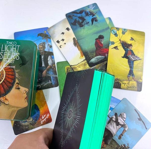 Imagem de The Light Seer's Tarot Deck Em Lata Com Bordas Verdes Tarô Videntes Da Luz Baralho de Cartas de Oráculo