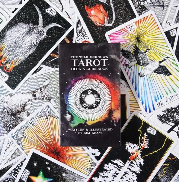 Imagem de The Wild Unknown Tarot Deck Tarô Selvagem Desconhecido Baralho de Cartas de Oráculo