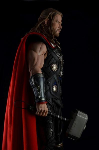 Imagem de Thor - The Dark World - 1/4 Figure - Neca