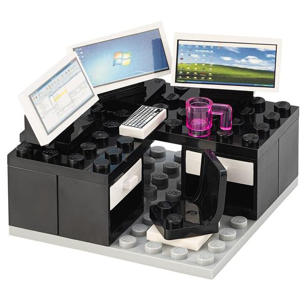 Imagem de Tijolos de Construção Empresário Advogado Office Setup- Premium Quality L Desk Keyboard 3 Computadores & Cadeira Giratória Presente de Aniversário de Férias para Crianças