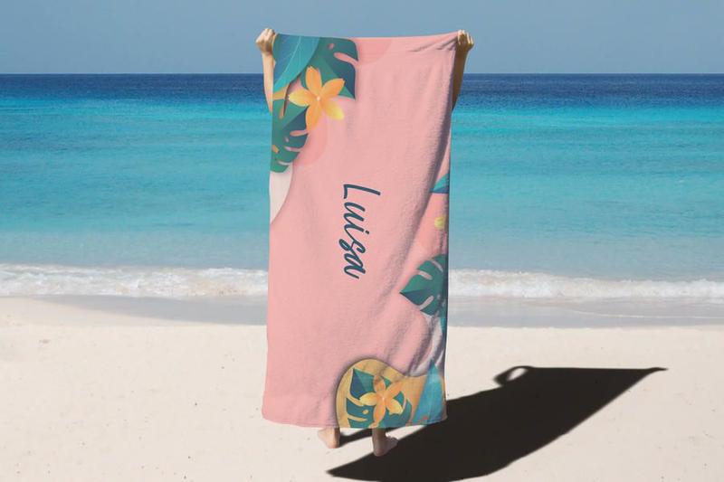 Imagem de Toalha de Banho Verão Praia Fundo Rosa Personalizado Nome Luísa