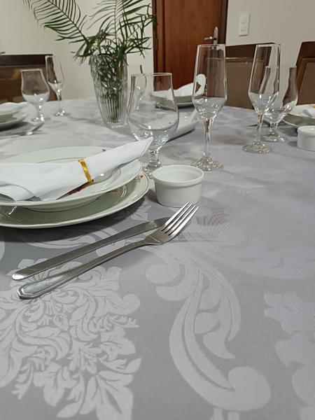 Imagem de Toalha de mesa  10 lugares em tecido jacquard - excelente qualidade e acabamento - mtm enxovais