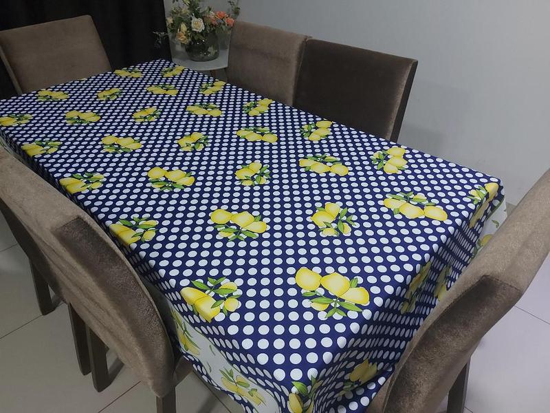 Imagem de Toalha de Mesa 6 cadeiras Oxford Estampado ( 1,45m x 2,20m )