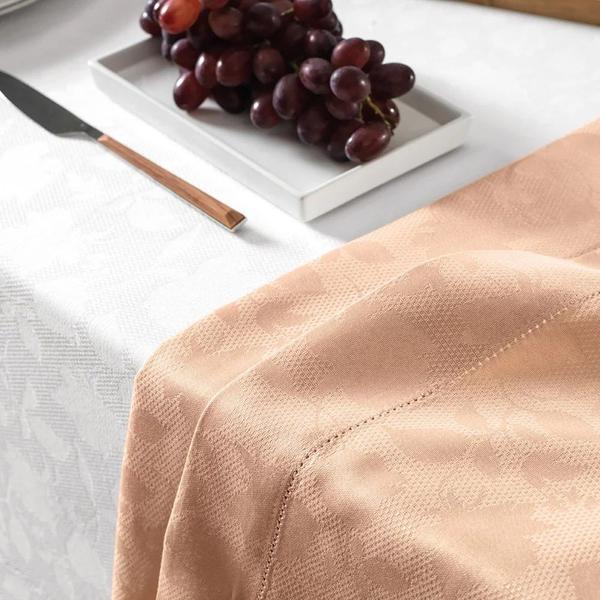 Imagem de Toalha de Mesa 6 Lugares Karsten Easy Wash Victória Rosé