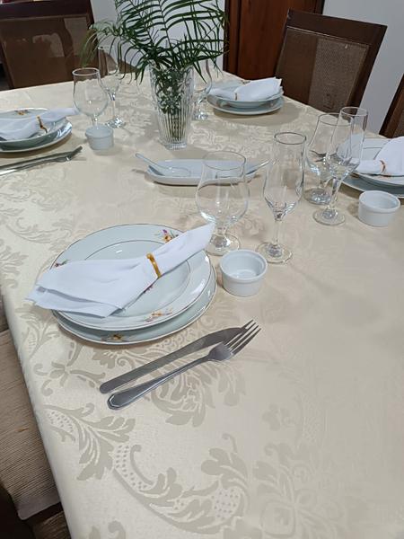 Toalha de mesa 8 lugares em tecido jacquard - excelente qualidade e acabamento - mtm enxovais Imagem de Toalha de mesa 8 lugares em tecido jacquard - excelente qualidade e acabamento - mtm enxovais