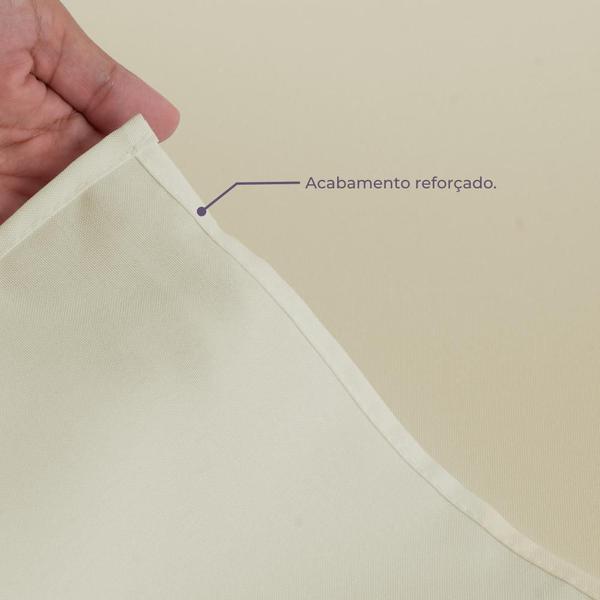 Toalha de Mesa Basic 1 Peça 2,50m x 1,40m 8 Lugares 100% Poliéster Tecido Oxford - Valle Enxovais Imagem de Toalha de Mesa Basic 1 Peça 2,50m x 1,40m 8 Lugares 100% Poliéster Tecido Oxford