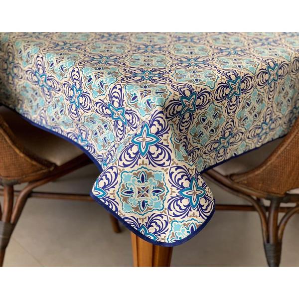 Toalha de Mesa em Jacquard Azulejo Português Azul com Acabamento em Viés - Jacquard Estampado Imagem de Toalha de Mesa em Jacquard Azulejo Português Azul com Acabamento em Viés