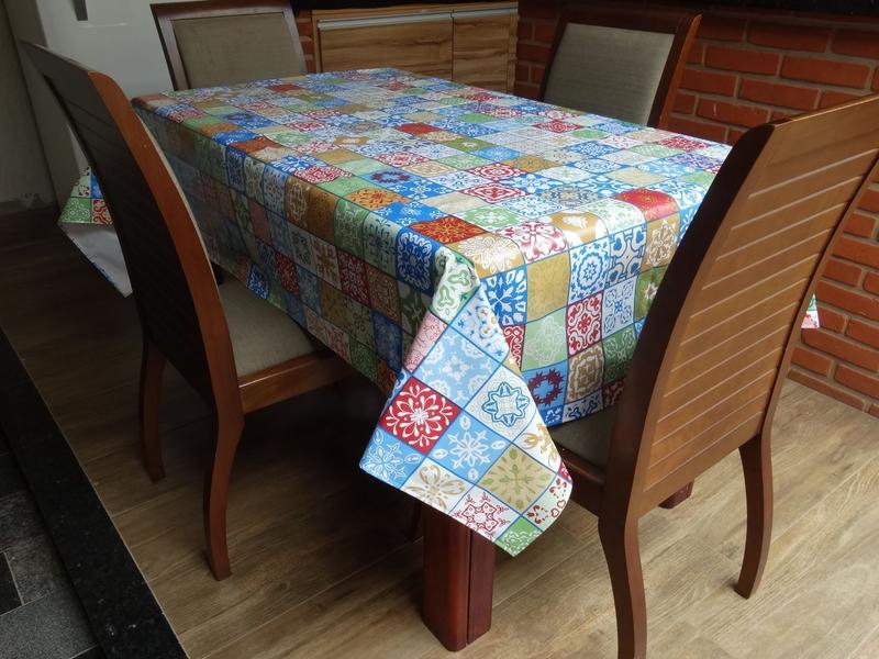 Toalha de Mesa Impermeável Lindas Estampas 2,80x1,40 Azulejo - AmoeShop Imagem de Toalha de Mesa Impermeável Lindas Estampas 2,80x1,40 Azulejo