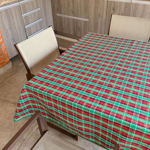 Toalha de Mesa Jacquard 4 Cadeiras 1.35m x 1.35m - Valle Enxovais Imagem de Toalha de Mesa Jacquard 4 Cadeiras 1.35m x 1.35m