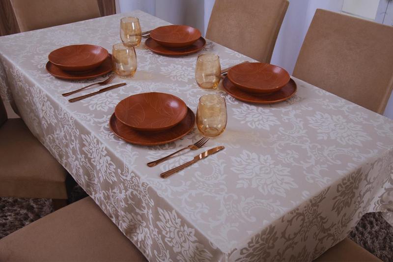 Imagem de Toalha de Mesa Quadrada Jacquard 1,35x1,50  Bege