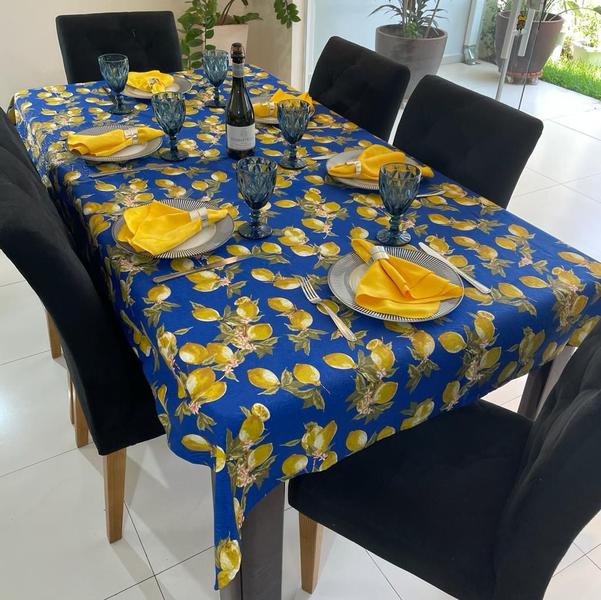 Imagem de Toalha de Mesa Quadrada Jacquard Limão Siciliano Fundo Azul Royal - 1,40 x 1,40m