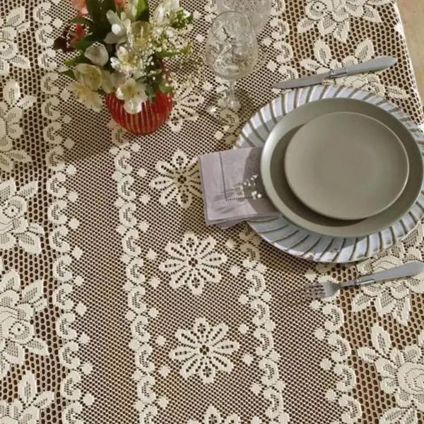 Imagem de Toalha De Mesa Renda Oval Branca Rosas 8 Lugares Interlar