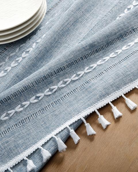 Toalha de mesa ZeeMart bordada à bainha listrada azul boho Imagem de Toalha de mesa ZeeMart bordada à bainha listrada azul boho