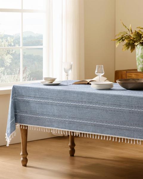 Toalha de mesa ZeeMart bordada à bainha listrada azul boho Imagem de Toalha de mesa ZeeMart bordada à bainha listrada azul boho
