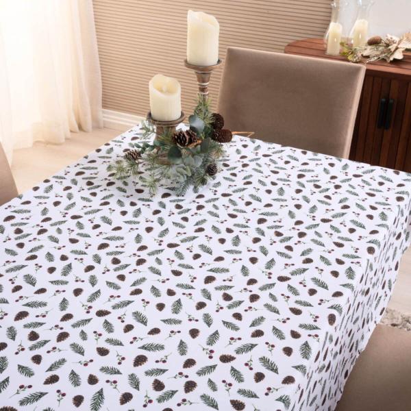 Toalha de Natal para Mesa de 10 Lugares 3,00m x 1,40m Estampa Digital e Tecido 100% Poliéster - 1 Peça - Valle Enxovais Imagem de Toalha de Natal para Mesa de 10 Lugares 3,00m x 1,40m Estampa Digital e Tecido 100% Poliéster - 1 Peça - Valle Enxovais