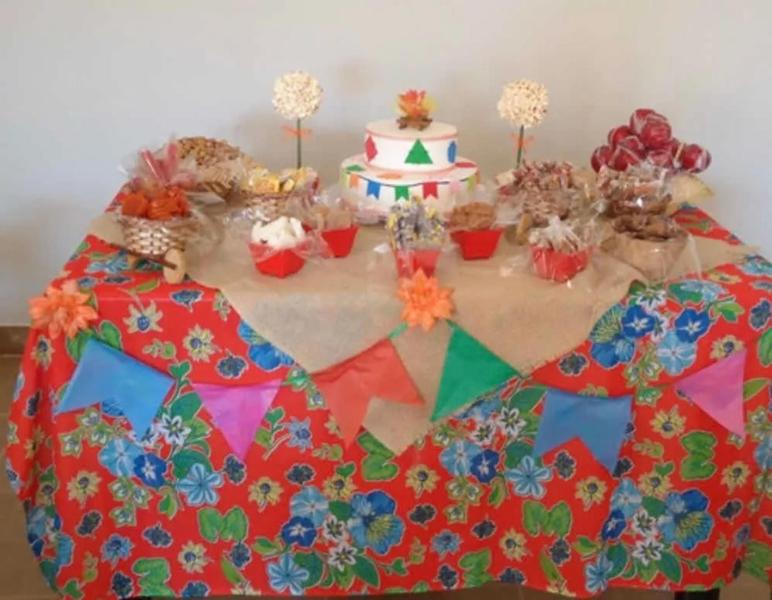 Imagem de Tolha De Mesa Festa Junina 70x70cm Chita Arraial São João