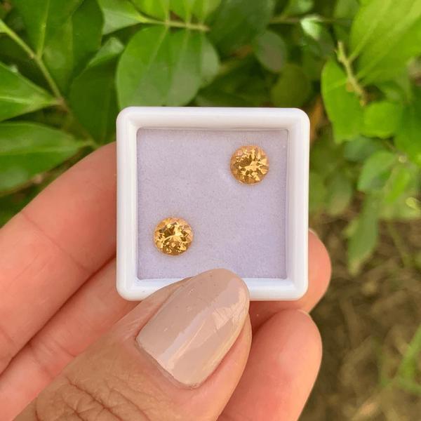 Topázio Imperial Brilhante ø5,8mm Par 1,69ct - SP GEMAS Imagem de Topázio Imperial Brilhante ø5,8mm Par 1,69ct