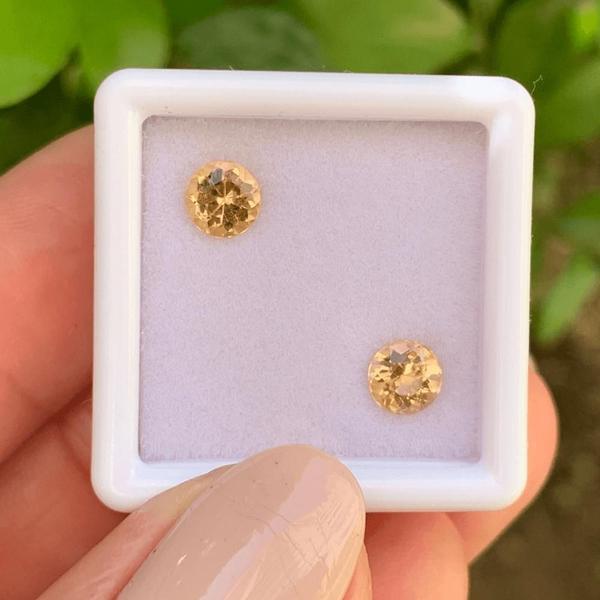Topázio Imperial Brilhante ø5mm Par 1,17ct - SP GEMAS Imagem de Topázio Imperial Brilhante ø5mm Par 1,17ct