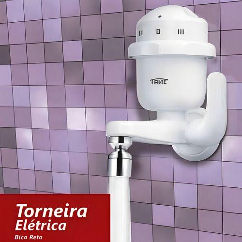 Imagem de Torneira Elétrica Fame Parede Reta Cozinha 220v 5400w Quente Acabamento Branco Frequência 60 Hz