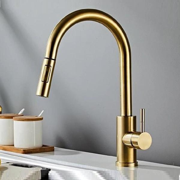 Torneira Gourmet Monocomandogiratória Extensível Dourado Fos - Bruno Acabamentos Imagem de Torneira Gourmet Monocomandogiratória Extensível Dourado Fos