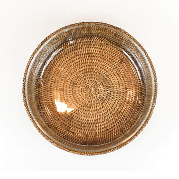 Travessa Refratária Maya Redonda Com Suporte Rattan 28Cm - Natural Home Imagem de Travessa Refratária Maya Redonda Com Suporte Rattan 28Cm - Natural Home