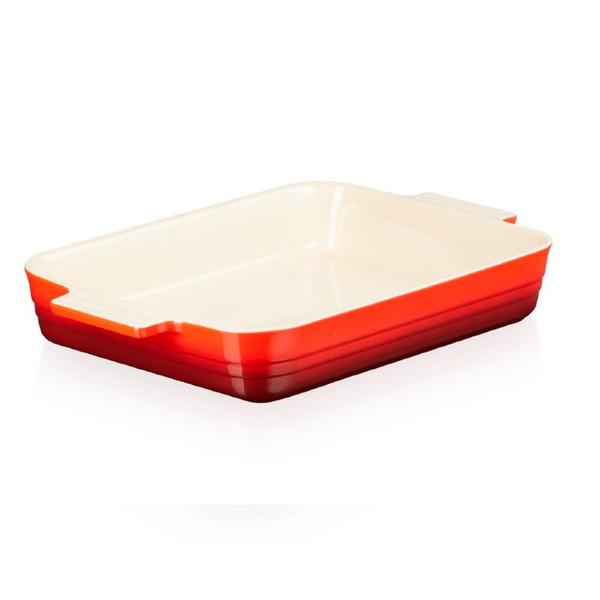 Imagem de Travessa Retangular 32 cm Classic Vermelha Le Creuset