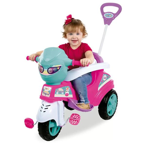 Triciclo Baby City Menina Passeio e Pedal Com Haste Direcional Até 30kg Maral Imagem de Triciclo Baby City Menina Passeio e Pedal Com Haste Direcional Até 30kg Maral