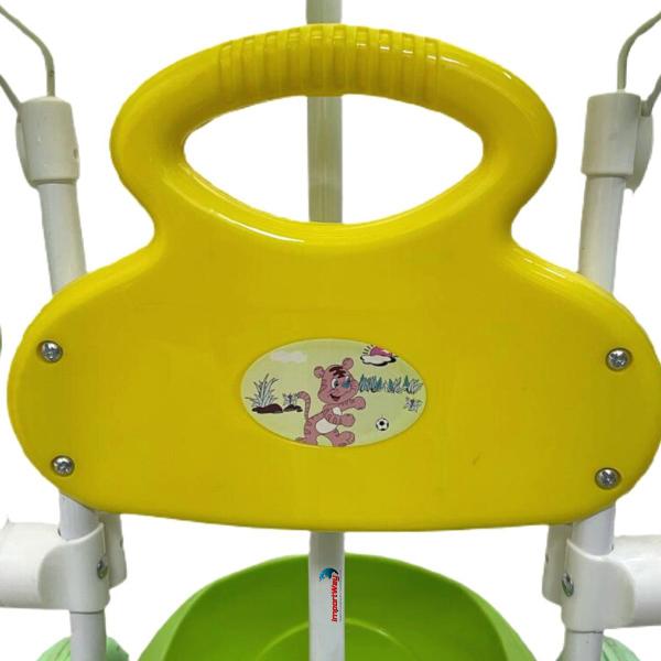 Triciclo Motoca Infantil Passeio Com Empurrador Pedal Luz Som Capota Importway Bw003 Verde Imagem de Triciclo Motoca Infantil Passeio Com Empurrador Pedal Luz Som Capota Importway Bw003 Verde