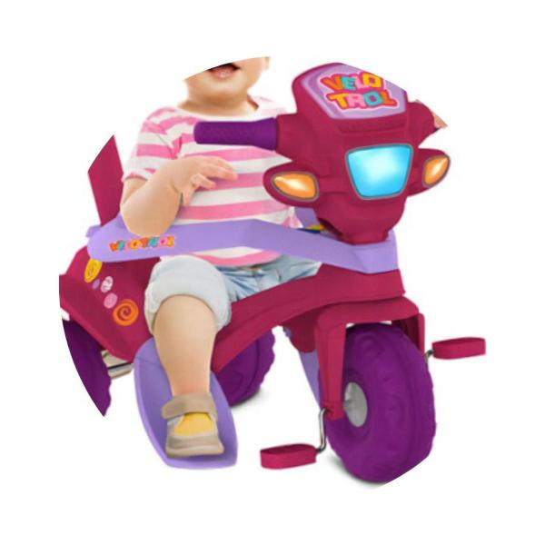 Triciclo Velotrol Passeio E Pedal Vermelho Bandeirante - Bandeirantes Imagem de Triciclo Velotrol Passeio E Pedal Vermelho Bandeirante