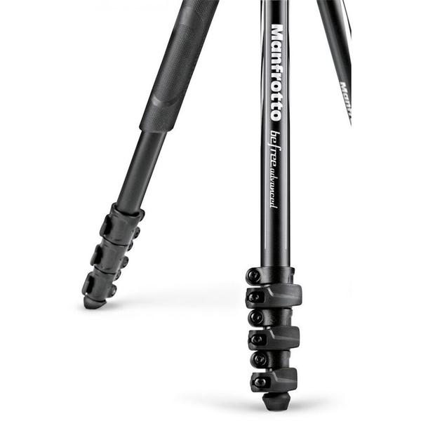 Imagem de Tripé Manfrotto BeFree Advanced com cabeça de esfera (MKBFRLA4BK-BH)