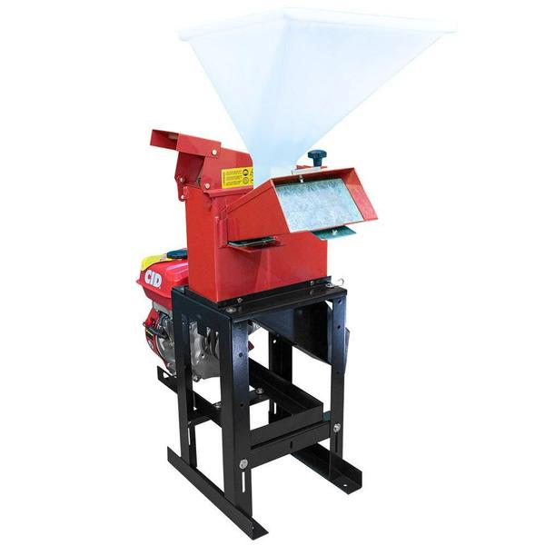 Triturador Forrageiro a Gasolina 125L 7HP 4T com 2 Martelos - CID Imagem de Triturador Forrageiro a Gasolina 125L 7HP 4T com 2 Martelos