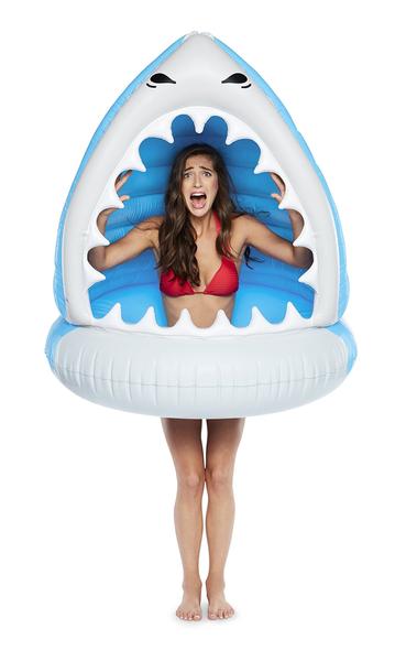 Imagem de Tubarão gigante comedor de homens da Pool Float BigMouth Inc., com dossel