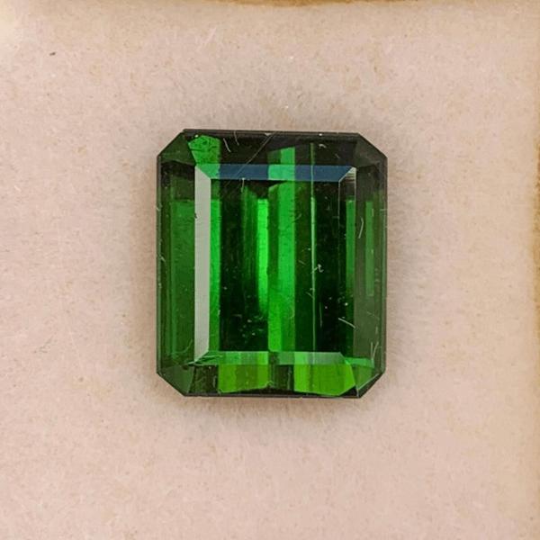 Imagem de Turmalina Verde Baguete Retangular 5,40ct (1)