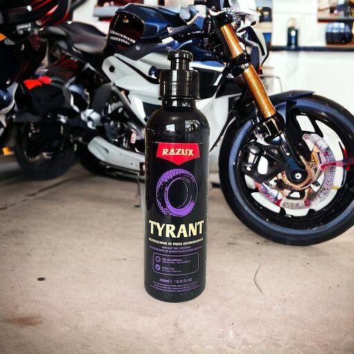 Imagem de Tyrant Revitalizador De Pneus Antiderrapante Pretinho Razux 240ml