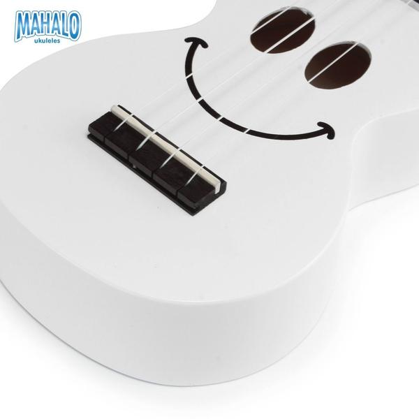 Imagem de Ukulele soprano serie smile - cor branco