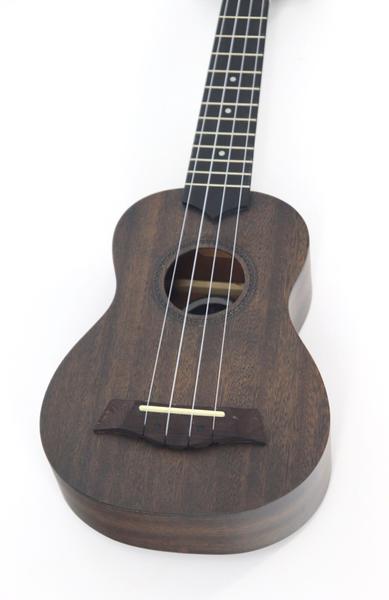 Imagem de Ukulele strinberg uk06s tos fosco soprano