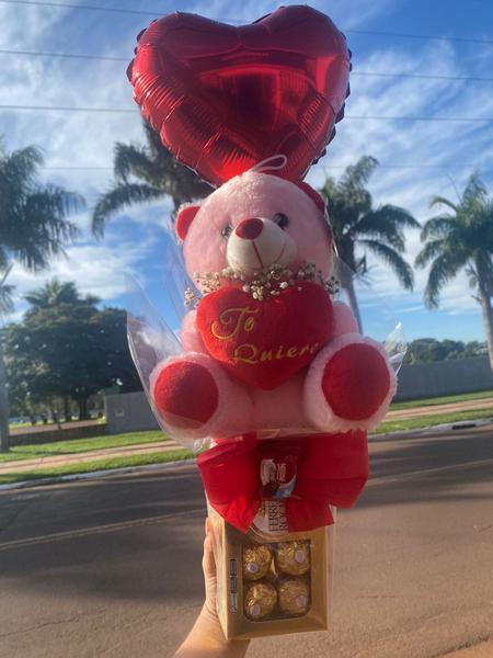 Imagem de Urso de Pelúcia com Chocolate Ferrero Rocher