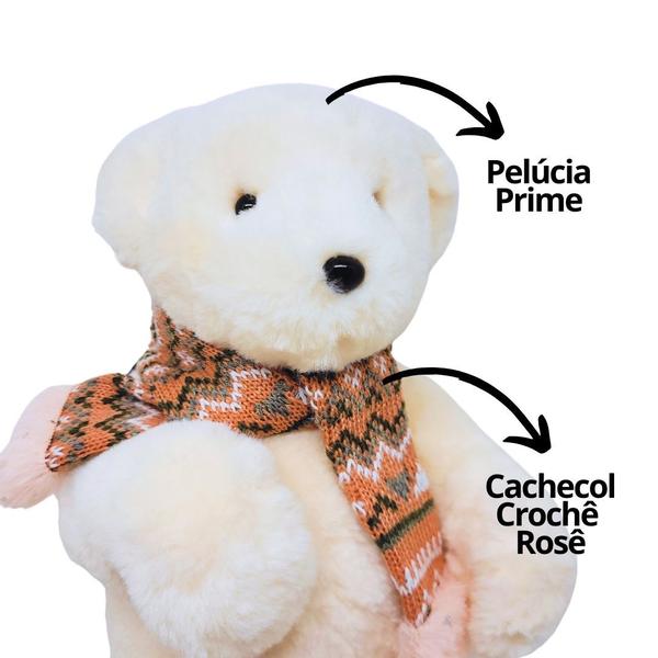 Imagem de Urso Decorativo Pelúcia Natal Creme Cachecol Crochê Rosê 26cm - Master Christmas