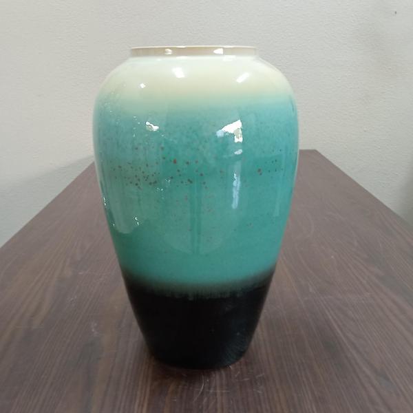 VASO 35x13x13cm CERÂMICA VERDE - NH Imagem de VASO 35x13x13cm CERÂMICA VERDE