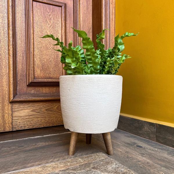 Imagem de Vaso Decorativo 20cm Com Tripé De Madeira Para Plantas E Flores 