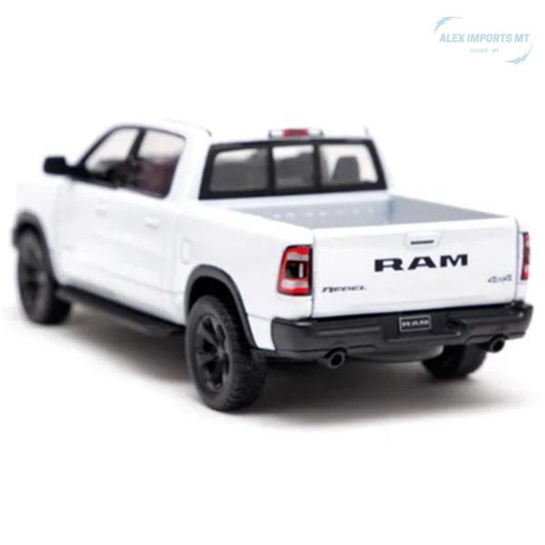 Veiculo miniatura dodi ram 1500 12cm escala 1/46 - A.R Variedades MT Imagem de Veiculo miniatura dodi ram 1500 12cm escala 1/46