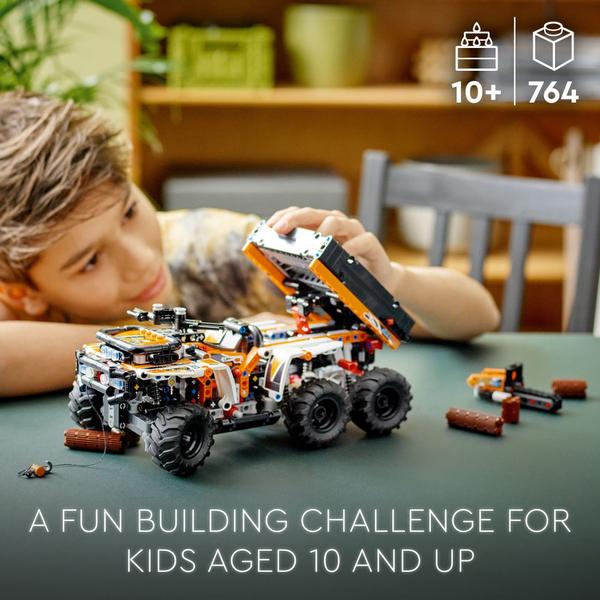 Imagem de Veículo todo-terreno LEGO Technic de brinquedo 42139 Caminhão de 6 rodas